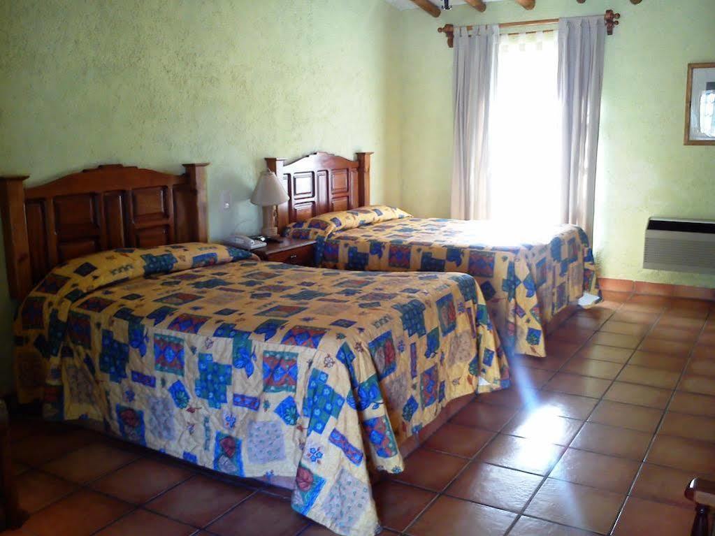 Hotel Rincon Del Montero à Parras de la Fuente Extérieur photo