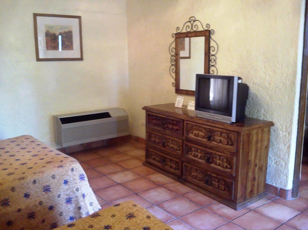 Hotel Rincon Del Montero à Parras de la Fuente Extérieur photo