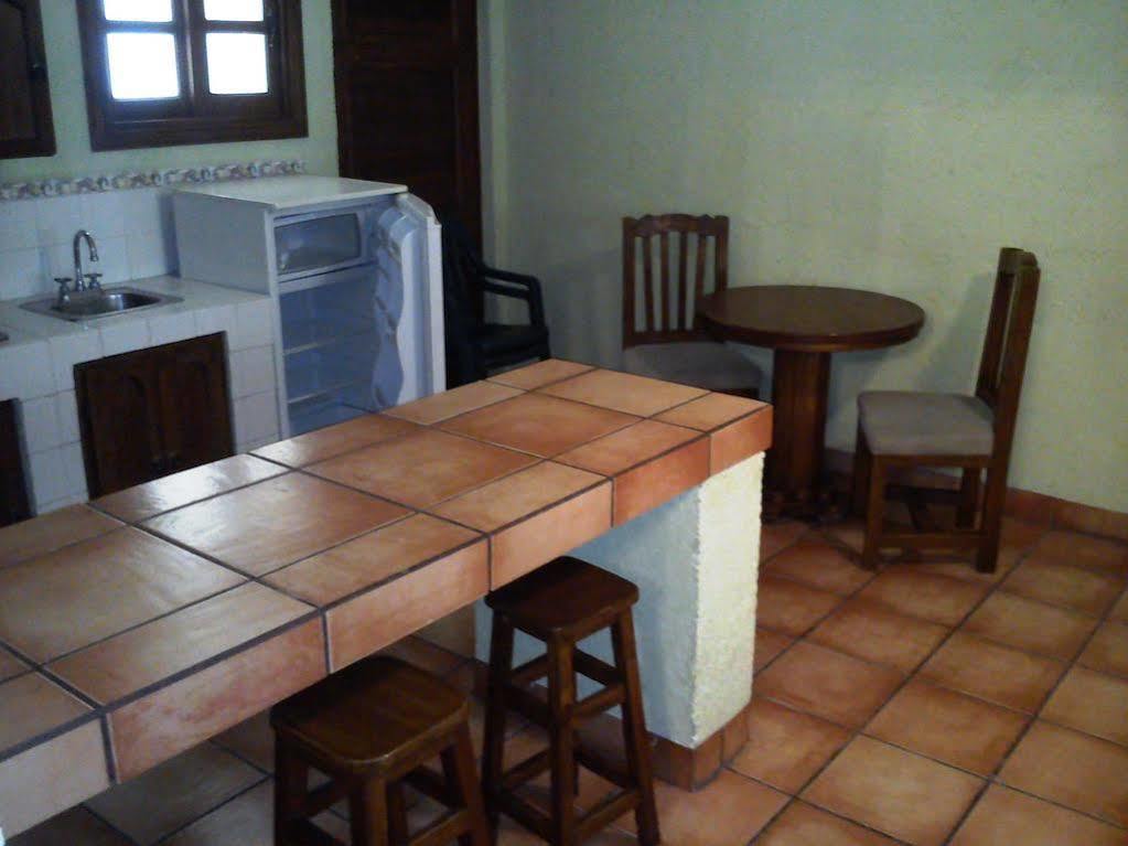 Hotel Rincon Del Montero à Parras de la Fuente Extérieur photo